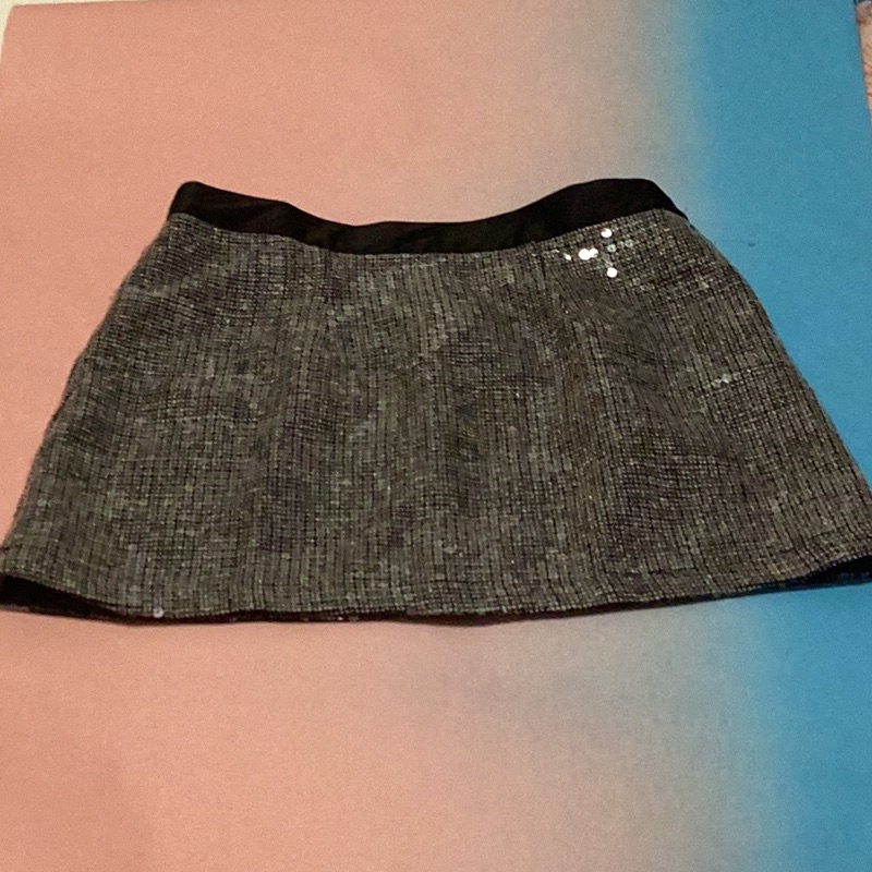 Dressed Skirt Brand Mark Size L